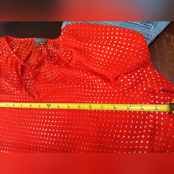 Vince Camuto Red and White Blouse - Picture 9 of 9